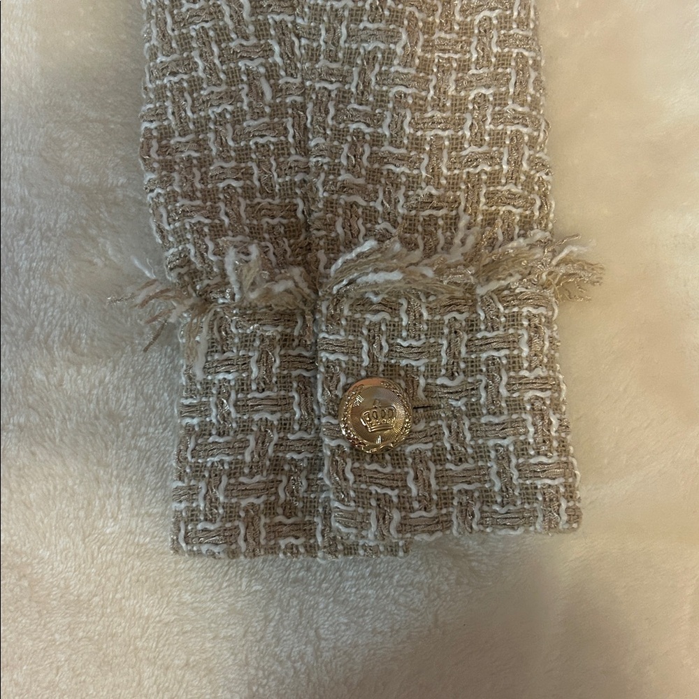 WALTER BAKER Declan Baja Tweed Boxy-Fit Jacket cream color - Picture 14 of 15